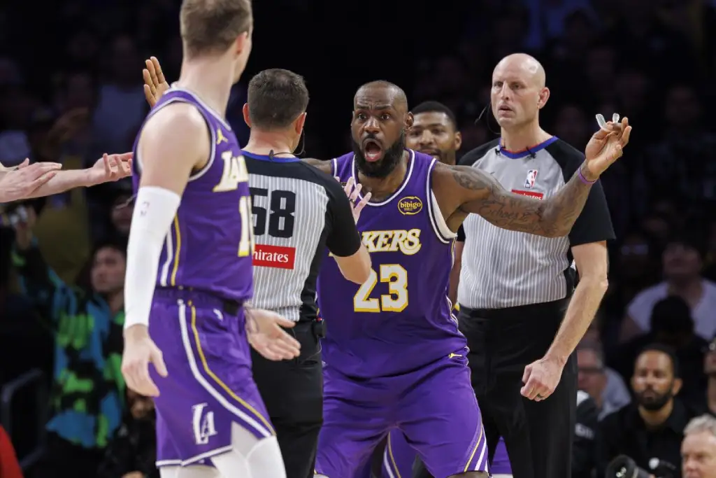 Mavericks vs Lakers Prediction: Can L.A. End Skid at Home?